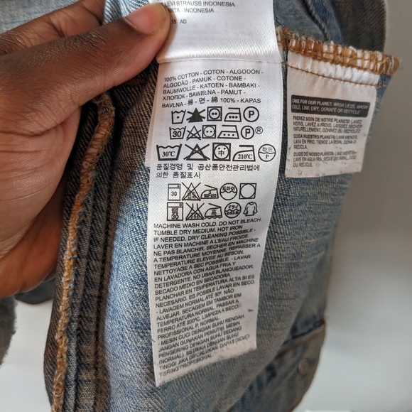 Levi's Denim Jacket - Picture 9 of 9